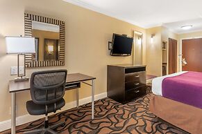 Best Western Plus Airport Plaza