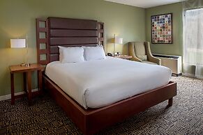 DoubleTree by Hilton Collinsville - St. Louis