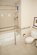 DoubleTree by Hilton Collinsville - St. Louis
