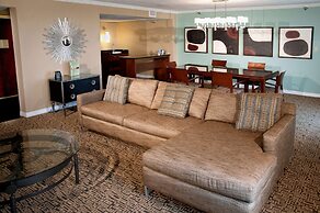 DoubleTree by Hilton Collinsville - St. Louis