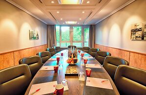 Leonardo Hotel Köln Bonn Airport