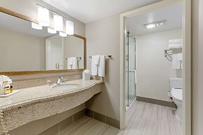 Best Western Plus Executive Inn