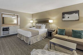 Best Western Plus Executive Inn