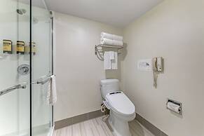 Best Western Plus Executive Inn