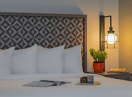 DoubleTree by Hilton Austin