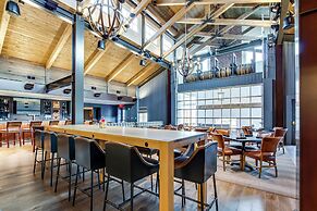 The Campbell House Lexington, Curio Collection by Hilton