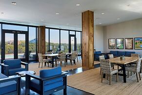 Merriweather Lakehouse, Autograph Collection