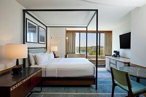 Merriweather Lakehouse, Autograph Collection