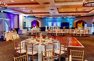 Merriweather Lakehouse, Autograph Collection