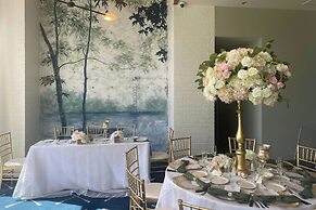 Merriweather Lakehouse, Autograph Collection