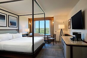 Merriweather Lakehouse, Autograph Collection