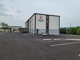 Comfort Inn & Suites Wyomissing/Reading