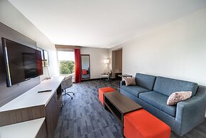 Comfort Inn & Suites Wyomissing/Reading