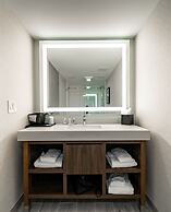 Comfort Inn & Suites Wyomissing/Reading