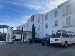 Motel 6 Dallas, TX – Downtown