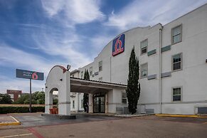 Motel 6 Dallas, TX – Downtown