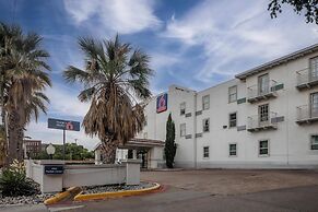 Motel 6 Dallas, TX – Downtown