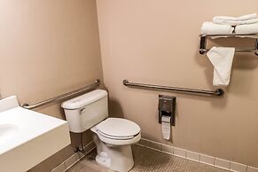 Econo Lodge Inn & Suites