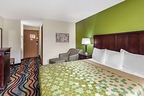 Econo Lodge Inn & Suites