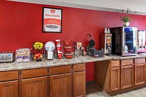 Econo Lodge Inn & Suites
