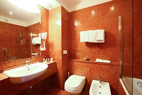 Hotel Europa Sky Pool & Panorama