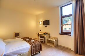 Hotel Europa Sky Pool & Panorama