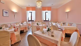 Hotel Europa Sky Pool & Panorama