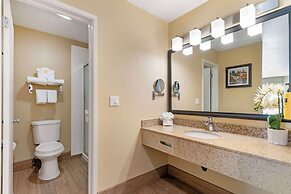 Best Western Plus Heritage Inn