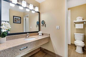 Best Western Plus Heritage Inn