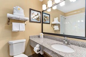 Best Western Plus Heritage Inn