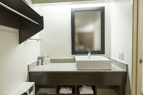 Red Roof Inn PLUS+ West Springfield