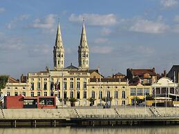 Hôtel Mercure Macon Bord de Saône