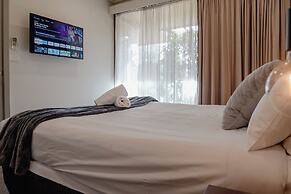 Mitchell on Main Motel & Apartments