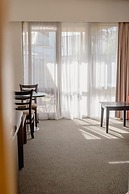 Mitchell on Main Motel & Apartments