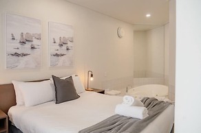 Mitchell on Main Motel & Apartments