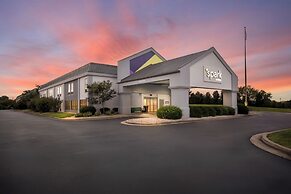 Spark by Hilton Bardstown