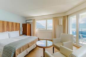 Mona Montreux