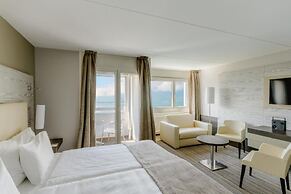 Mona Montreux