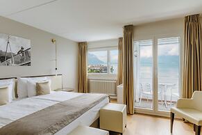 Mona Montreux