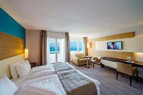 Mona Montreux