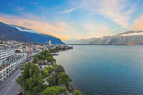 Mona Montreux