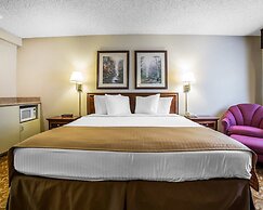 Quality Inn & Suites Minden
