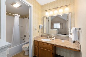 Residences at Daniel Webster