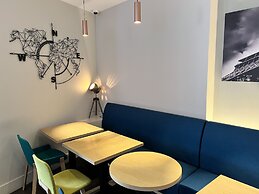 Holiday Inn Paris - Auteuil by IHG