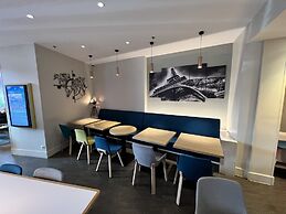 Holiday Inn Paris - Auteuil by IHG
