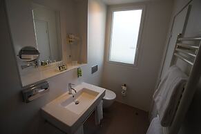 Holiday Inn Paris - Auteuil by IHG