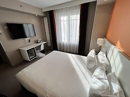 Holiday Inn Paris - Auteuil by IHG