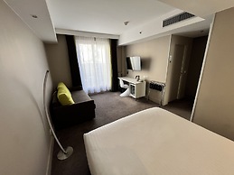 Holiday Inn Paris - Auteuil by IHG