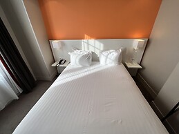 Holiday Inn Paris - Auteuil by IHG