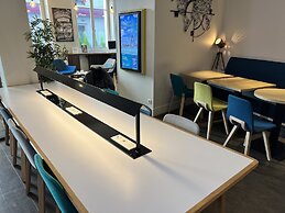 Holiday Inn Paris - Auteuil by IHG